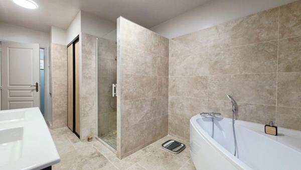 SAINT DOULCHARD MAISON 7 PIECES 6 CHAMBRES GRANGE DEPENDANCES