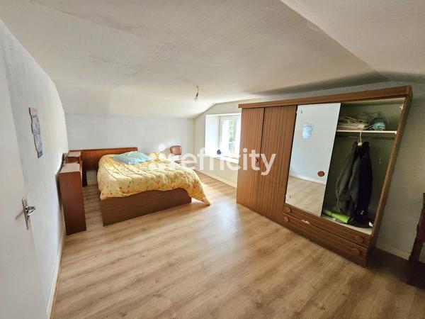 Maison
         6 pièces
        - 140 m² Exclusivité