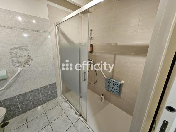 Maison
         6 pièces
        - 140 m² Exclusivité