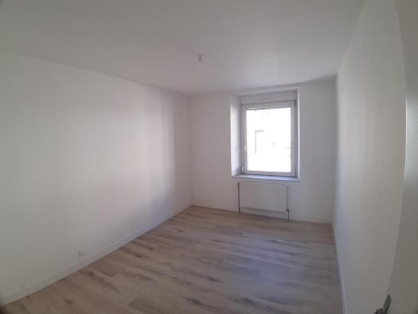 Location Appartement 59 m² - Plainfaing 88230