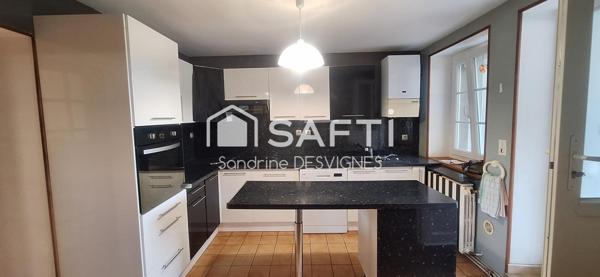 Maison 3 chambres, garage, dépendances et terrain