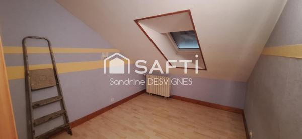 Maison 3 chambres, garage, dépendances et terrain