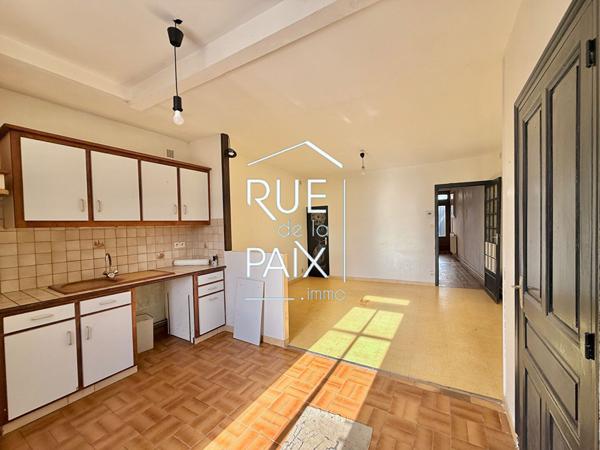 79200 PARTHENAY Maison de ville à Parthenay