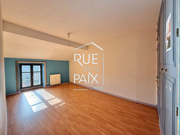 79200 PARTHENAY Maison de ville à Parthenay