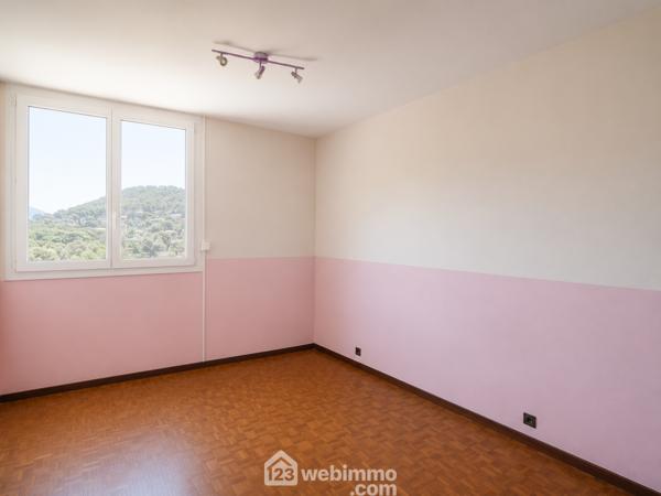 Appartement 66 m² à Marseille 13009