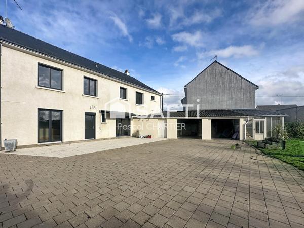 A 20 minutes d'Angers, venez découvrir cette grande maison familiale.