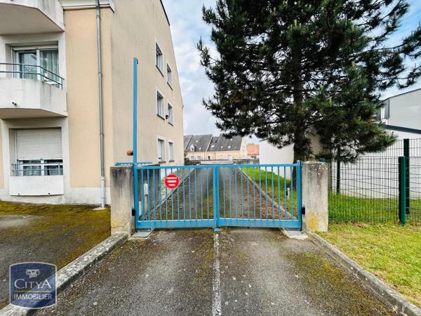 Parking à louer Mainvilliers (28300)