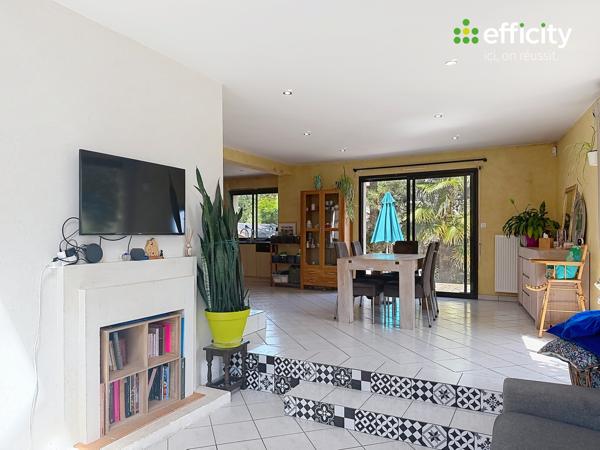 Maison
         5 pièces
        - 120 m² 339 000 € *