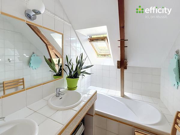Maison
         5 pièces
        - 120 m² 339 000 € *