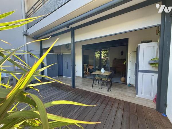 SAINT PIERRE HYPER CENTRE VILLE T2 EN REZ DE JARDIN