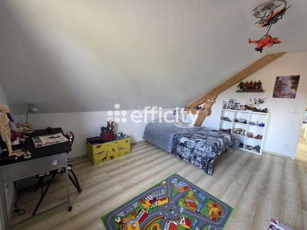 Maison 5 pièces - 182 m²