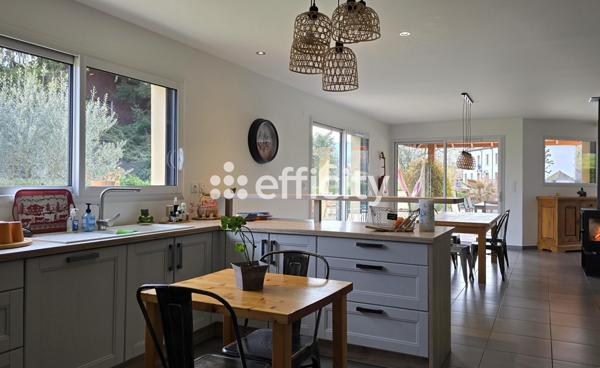 Maison 5 pièces - 182 m²