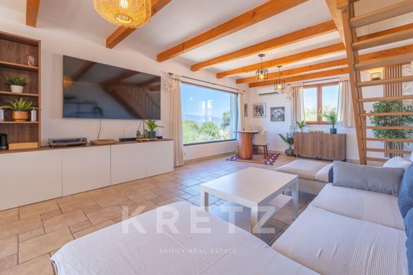 Maison avec piscine et vue mer