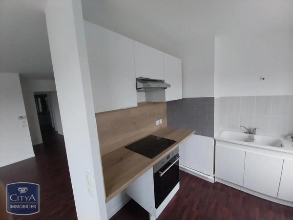 Appartement à louer 4 pièces 70.86m² Douai (59500)