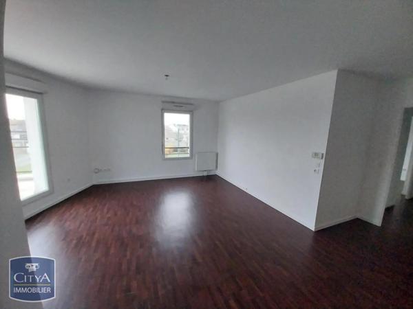 Appartement à louer 4 pièces 70.86m² Douai (59500)
