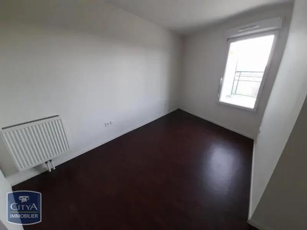 Appartement à louer 4 pièces 70.86m² Douai (59500)
