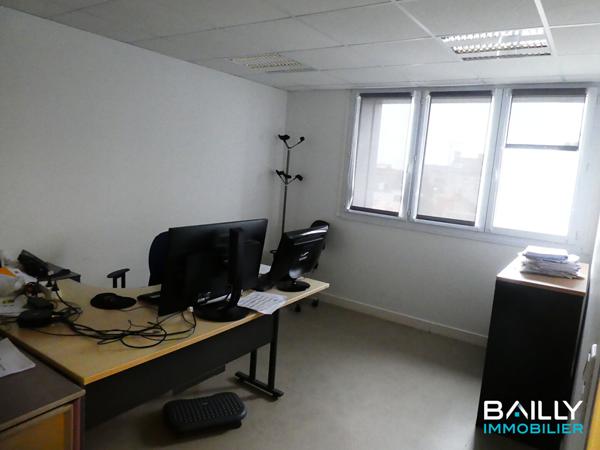 Bureaux 93.48 m2 LA ROCHE SUR YON , La roche sur yon