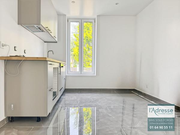 Maison Forges Les Bains 6 pièces 4 chambres 120 m2 utiles