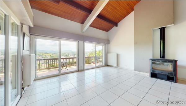 HERRIBISTA Maison Saint Pée Sur Nivelle T7 avec vue panoramique