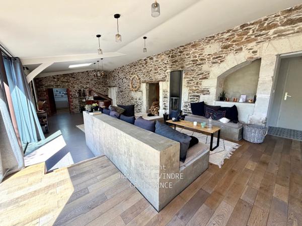 Maison à vendre 8 pièces SAVENNIERES (49)