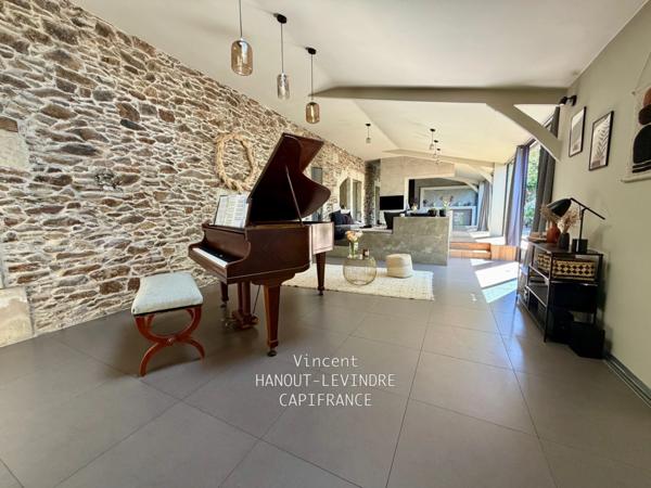 Maison à vendre 8 pièces SAVENNIERES (49)