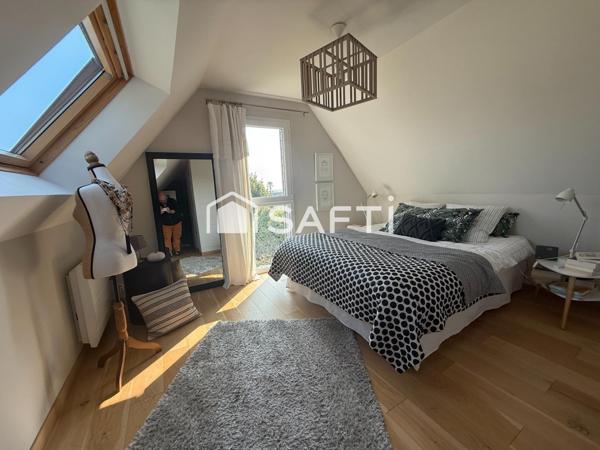 Maison de 136 M2, 3 chambres, proche des commodités à pieds