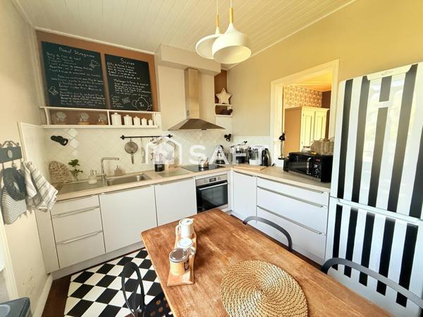 Maison de 136 M2, 3 chambres, proche des commodités à pieds