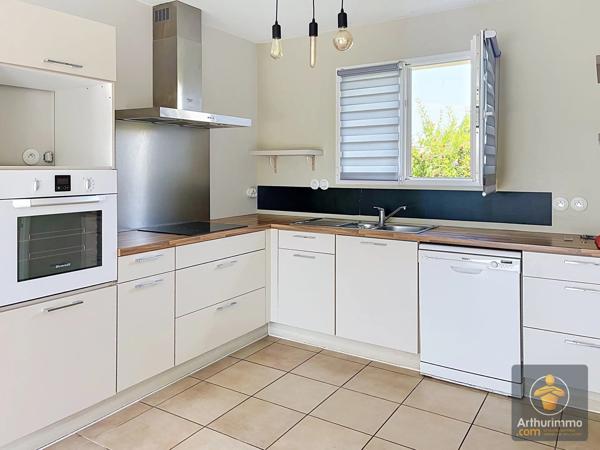 Vente                                                      Maison
                        
                     4 pièces                      90 m2                     à Aureilhan
