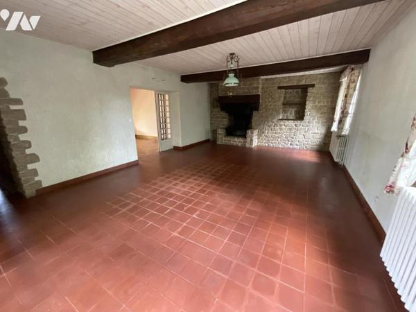 Maison de maître avec jardin paysagé et dépendances