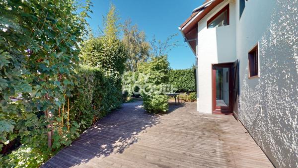 ANNECY - Maison mitoyenne 108,3 m² avec jardin et garage