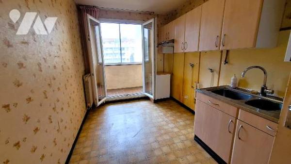 Appartement T4 Jas de Bouffan + parking