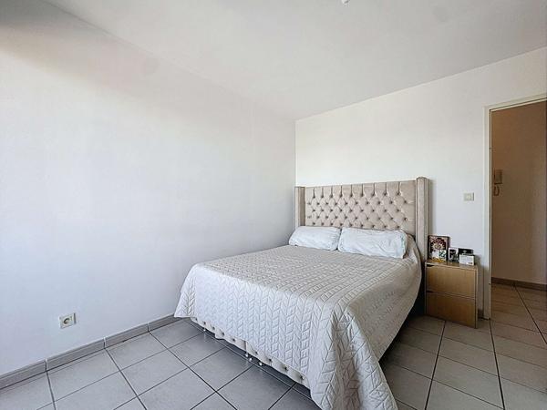 A VENDRE - MURET - Appartement T4 de 78,99 m² - Vendu Loué - 2 Parkings en Sous-Sol