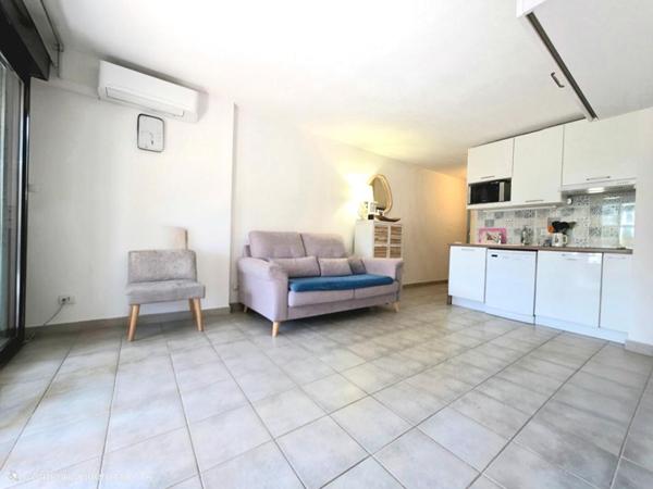 APPARTEMENT T3 AVEC TERRASSE & PISCINE 38 m2 A 359000 EUR