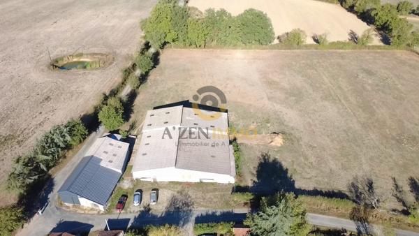 À VENDRE – Maison avec 38679m² de terrain et nombreuses dépendances