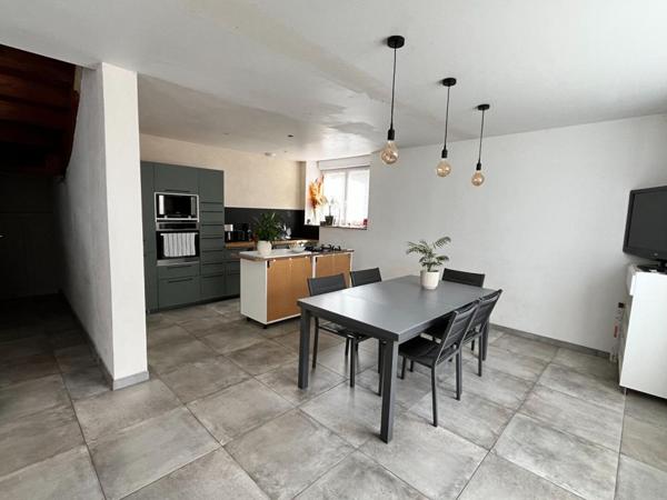 Maison  en pierres  5 pièce(s) 105 m2 22250 sevignac