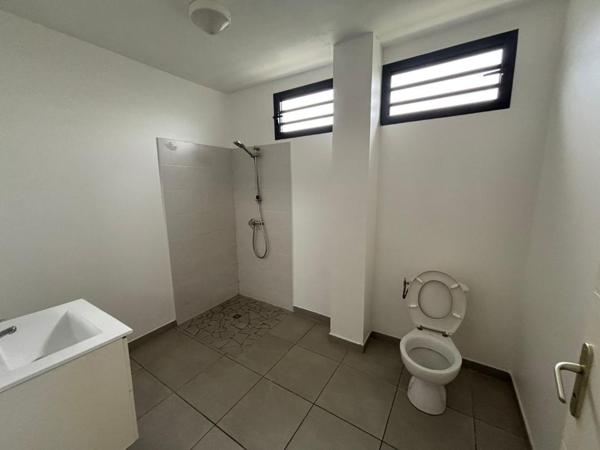 Appartement T3 Superficie 70 m2 avec 14m2 de terrasse et Jardin 105 m2