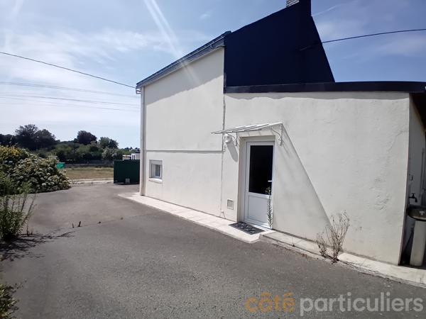 Vente
                Maison80 m² - 6 Pièces -
                    LANGUIDIC (56440)