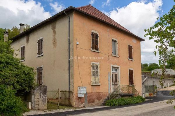 Vente Immeuble 12 pièces 264 m2 à Brégnier-Cordon