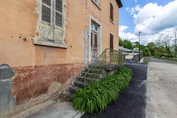 Vente Immeuble 12 pièces 264 m2 à Brégnier-Cordon