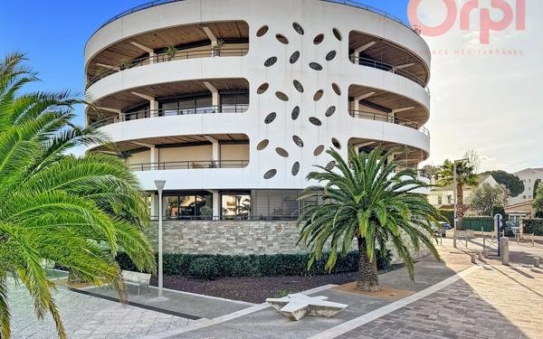 Appartement à vendre    3 pièces • 82,64 m2 Fréjus