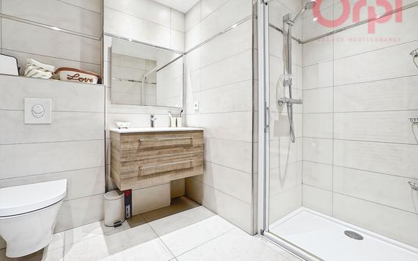 Appartement à vendre    3 pièces • 82,64 m2 Fréjus