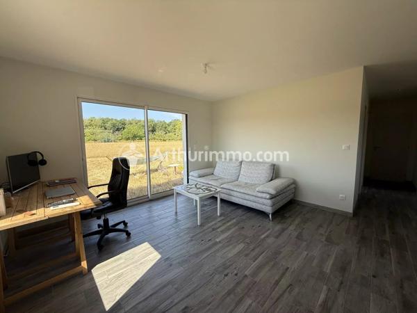 Vente                                                      Maison
                        
                     3 pièces                      70 m2                     à Saint-Astier
