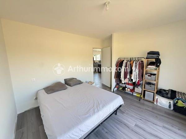 Vente                                                      Maison
                        
                     3 pièces                      70 m2                     à Saint-Astier