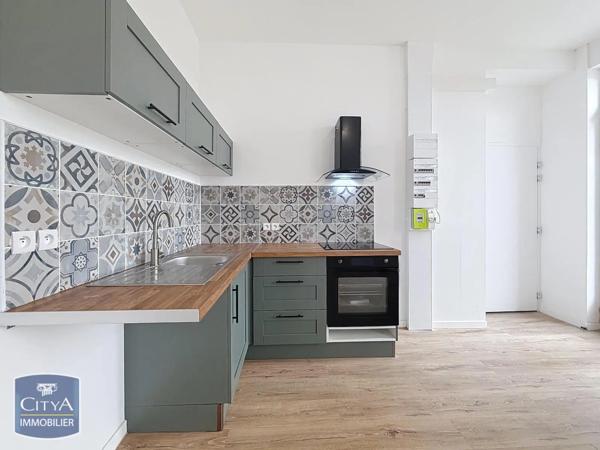 Appartement à louer 2 pièces 36.2m² Hautmont (59330)