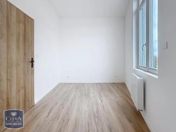 Appartement à louer 2 pièces 36.2m² Hautmont (59330)