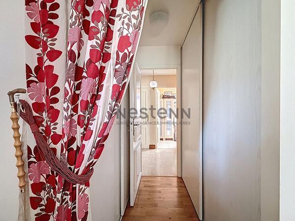 Maison d'architecte située à Chalonnes sur Loire au calme avec beau terrain arboré