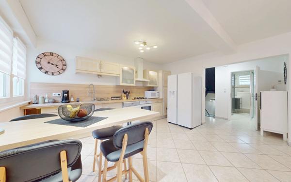 Maison à vendre    5 pièces •  Talange