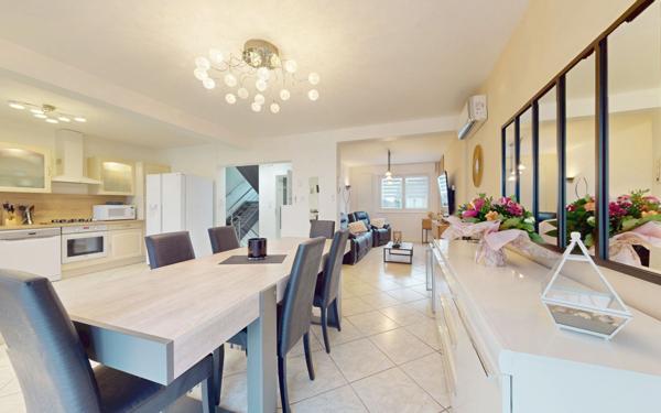 Maison à vendre    5 pièces •  Talange