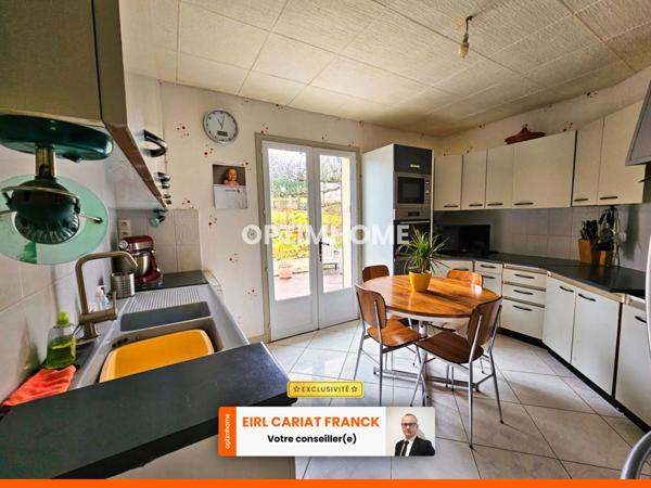 MAISON DE 156 M² AVEC UN APPARTEMENT, L’ENSEMBLE SUR 762 M² DE TERRAIN CLOS :