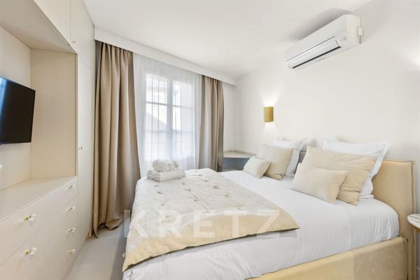 Saint-Tropez, appartement 2 pièces - place des Lices